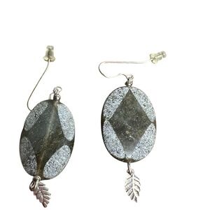 Moss Agate 1 1/4" In Length Oval Earings Two Tones Gray/Green Used